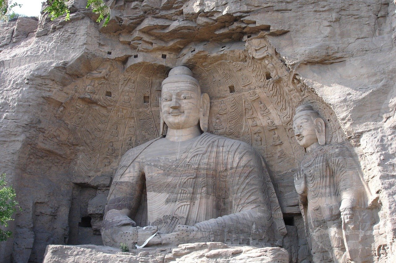 云冈大佛 · Yungang Grand Buddha
